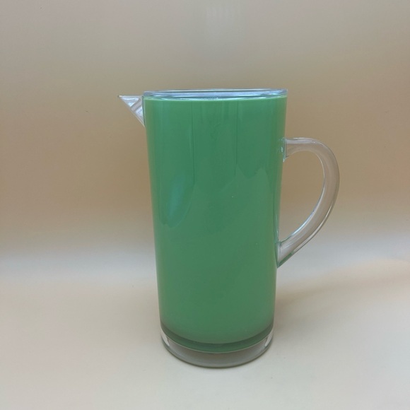 Pottery Barn Alfresco Acrylic Drink Pitcher  Green Vintage 2 Qt NWT Flawed - Picture 1 of 11